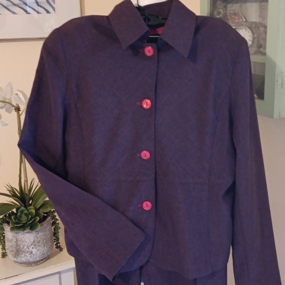 NWT. Courtenay Two Piece Brown Suit. - Picture 15 of 15